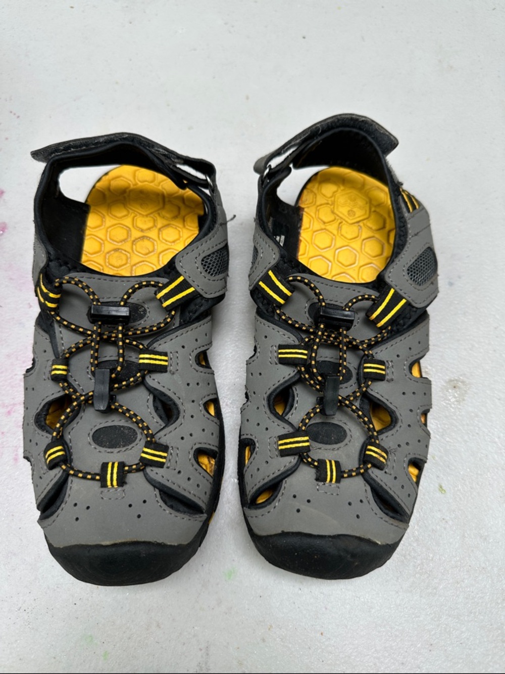 Khombu Gray and Yellow Kids Closed-Toe Sandals